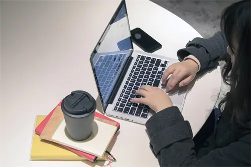 长安大学弹钢琴教授简介