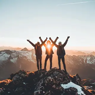 上海大学滕凤麟简介